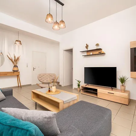 New Modern In Center Apartament