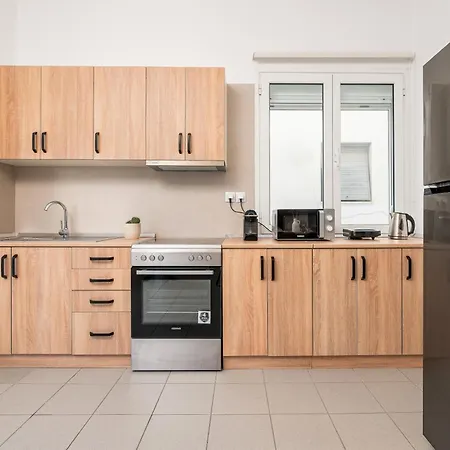 New Modern In Center